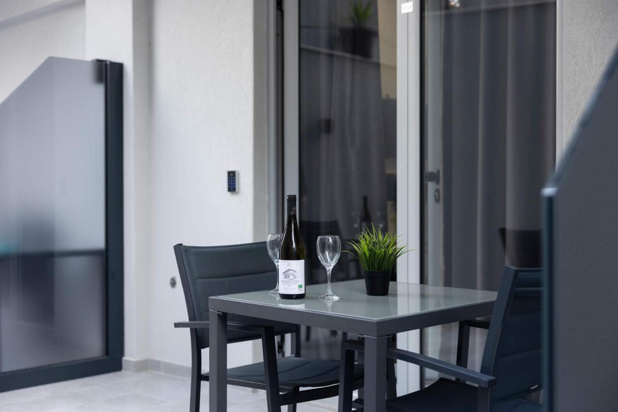 פוליכרונו Avgerinos Apartments מראה חיצוני תמונה